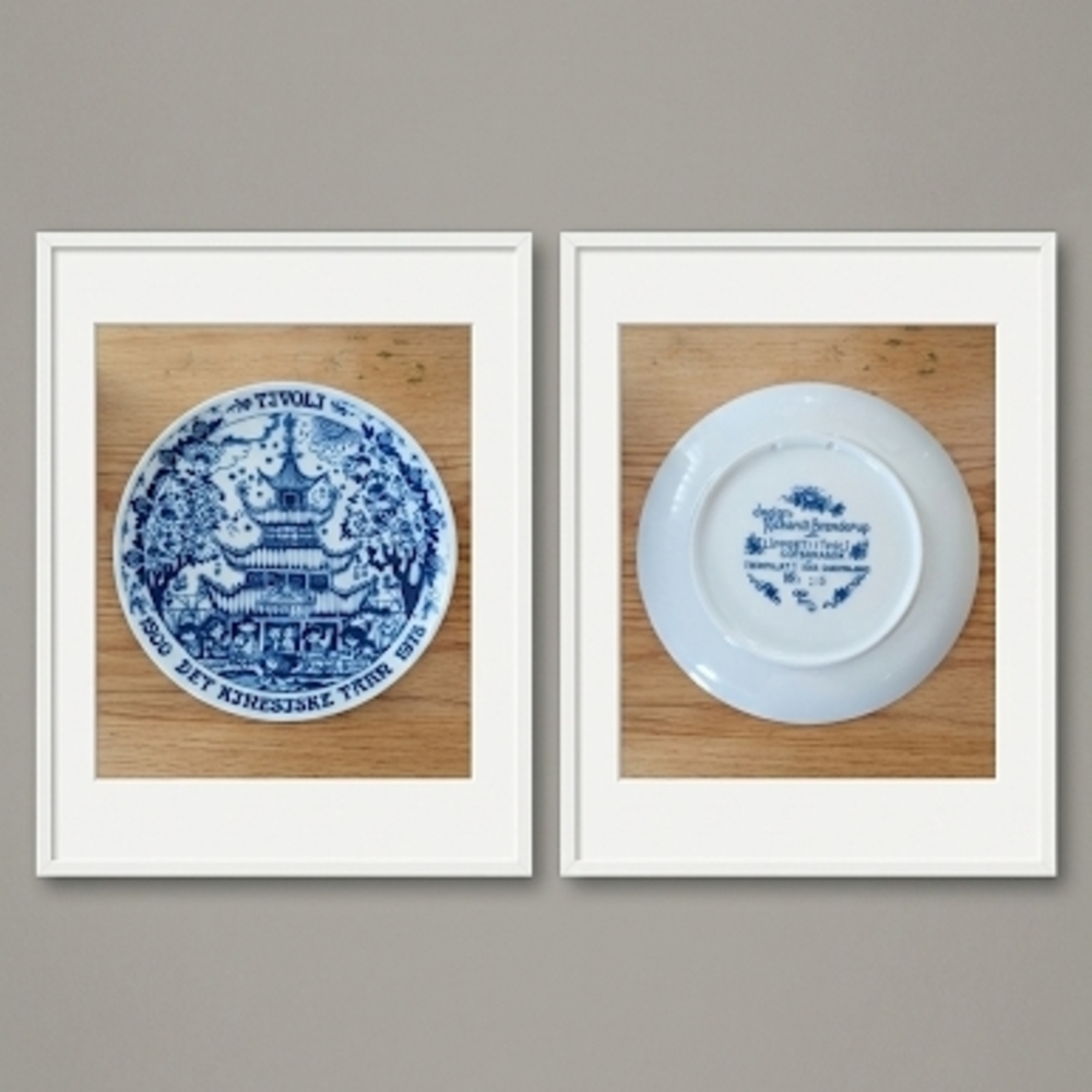 Vintage 1975 Tivoli Gardens Copenhagen Blue White Collector Plate Chinese Tower